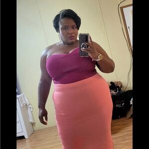 Elegant Pink Knit Pencil Skirt